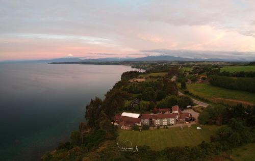 Hotel Borde Lago