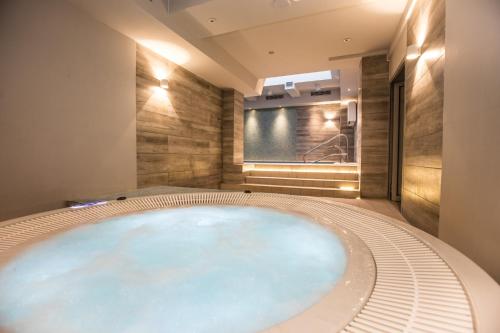 泳池, Villa Bravo & SPA in 梅蒂多傑