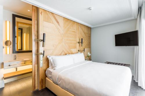 Room Mate Emir - image 6