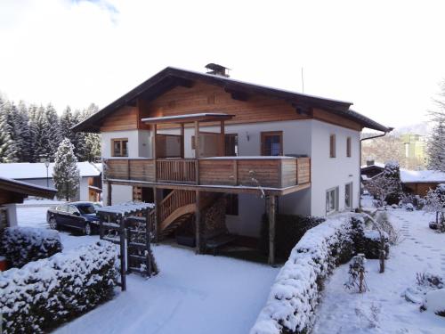 Ferienwohnung Reiner, Unterkunft in Oberndorf in Tirol
