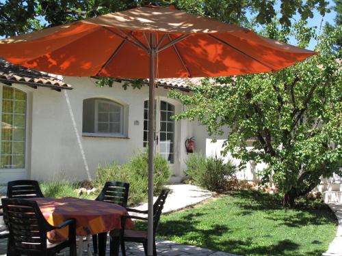 Residence Miro, gites climatises avec piscine et tennis in Les Arcs