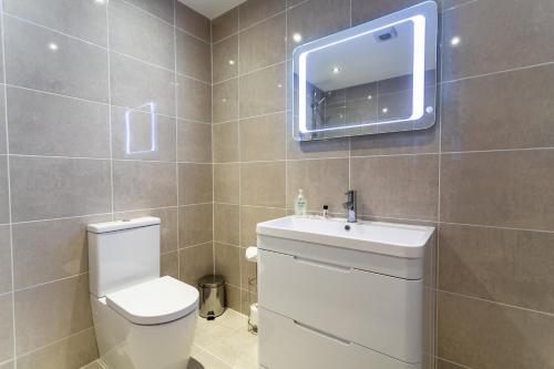Suite Life Serviced Apartments - Old Town - image 2