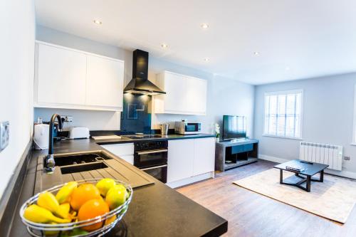 Suite Life Serviced Apartments - Old Town - image 12