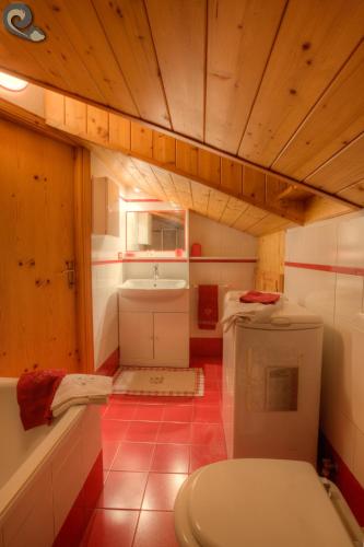 Appartamenti Lo Scoiattolo - Noce e Nocciola Appartamenti Lo Scoiattolo - Noce e Nocciola