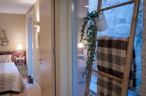 HOMEinTOWN Almada - Downtown Elegant Apartment - Terrace AC & WIFI, Porto (fotografie 6)