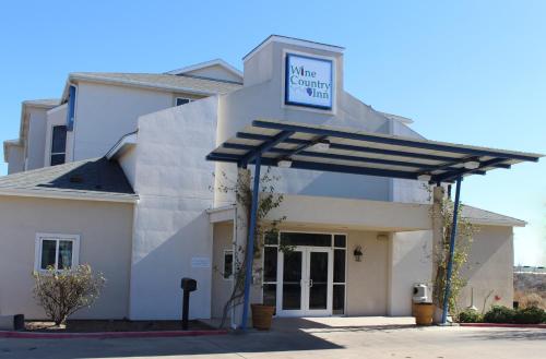 Wine Country Inn - Harper, TX