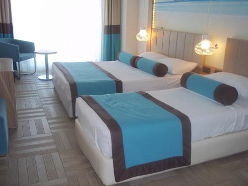 Blue Bay Platinum - image 4