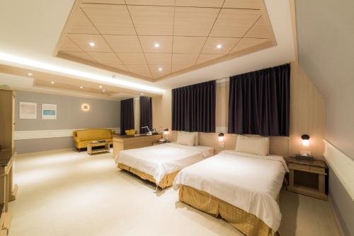 room detail thumbnail 0