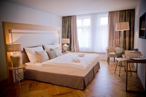 room detail thumbnail 0