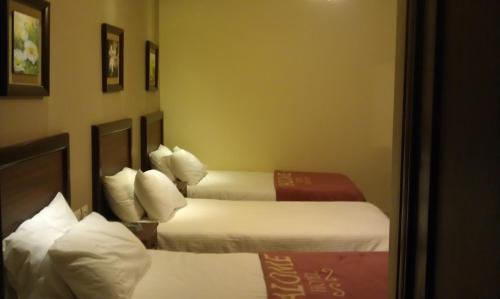 Salome Hotel Room Type - Triple Room