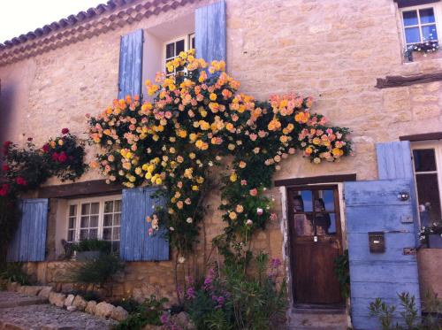 Un Patio En Luberon Homes Rental gîte à louer Ansouis