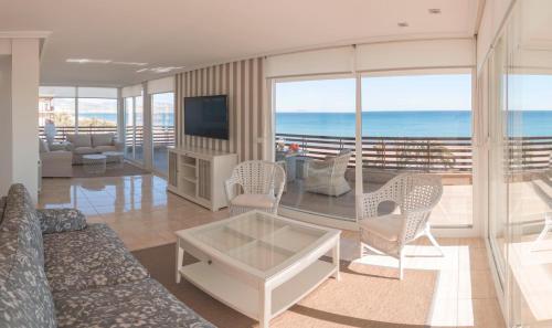  Apartamentos Marta PLAYA, Pension in Alicante