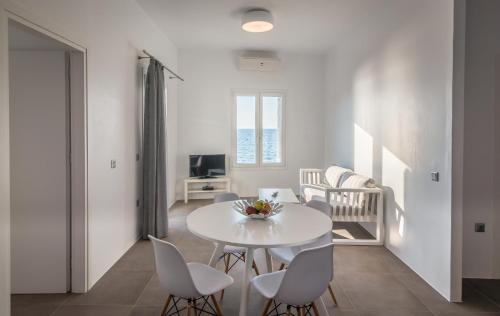 Milos Waves Luxury Apartments