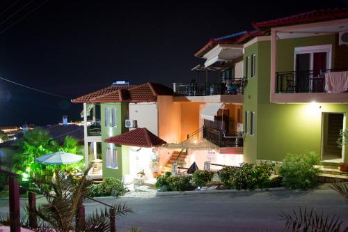 GreenHill Holiday Suites - Chalkidiki