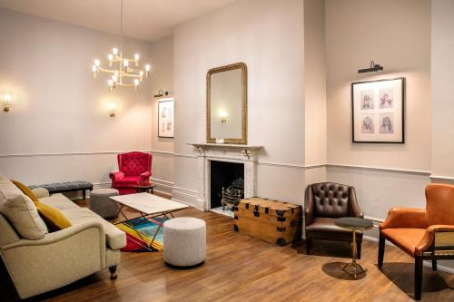 Jurys Inn Cardiff - image 10