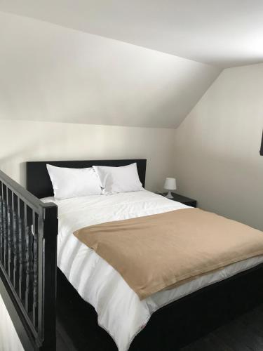 麥森切茲勞倫特旅館 (Maison Chez Laurent) in 聖於爾班(QC)