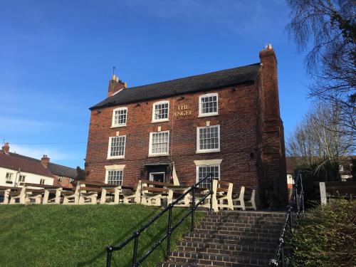 The Angel Inn Stourport - image 12