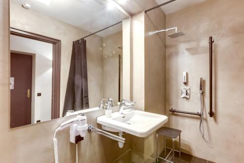 Hotel Opera Maintenon - image 6