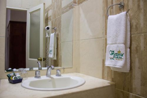 Badezimmer, Hotel Victoria Plaza in Tarija