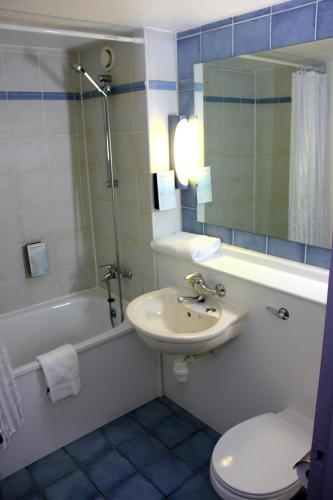 Campanile Hotel Doncaster - image 10
