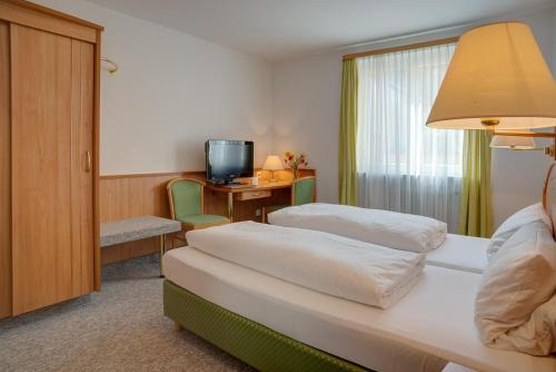 Hotel Möve garni - image 10