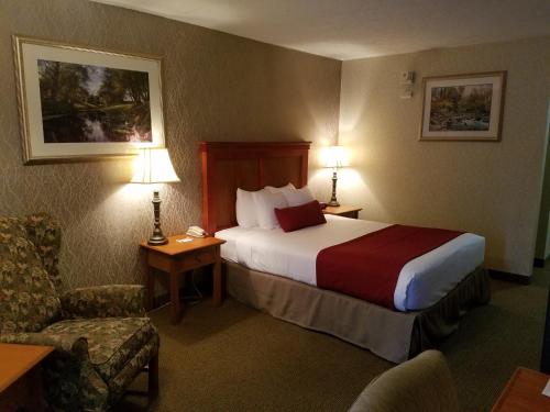 Best Western Plus Rivershore Hotel