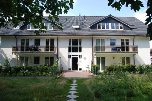Top 12 Gemeinde Thiessow Vacation Rentals Apartments Hotels