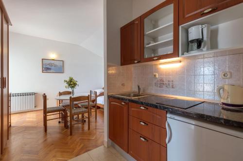 Kitchen, Villa Cetina in Duce