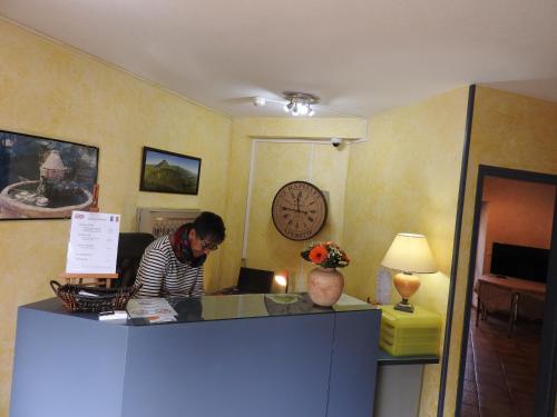 Aux Globe Trotters - image 3