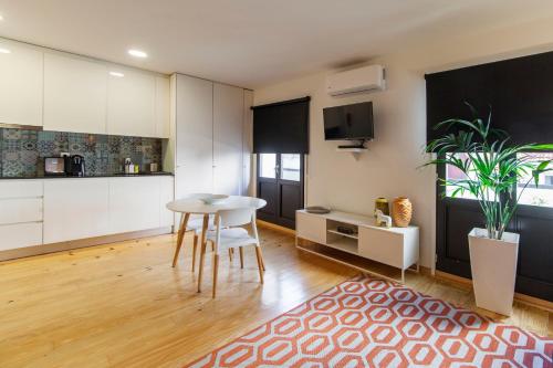 Oporto Local Studios - image 13