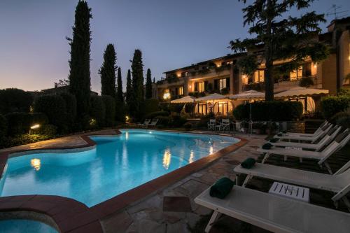 Relais Santa Chiara Hotel - image 13
