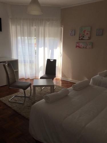 Lx Center Guesthouse - image 2