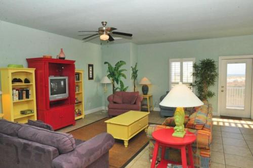 Sundown Home - image 8
