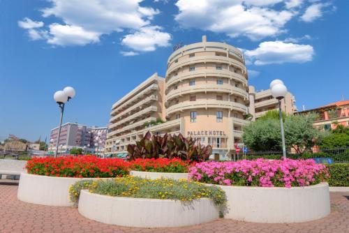 Palace Hotel