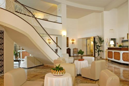 Előcsarnok, Hotel Palace in Senigallia