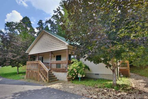 Homey Chalet perfect for your Mountain Retreat