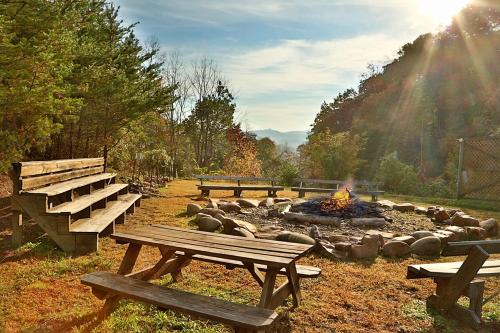 Briarstone Lodge Condo 13E in Pigeon Forge (TN)