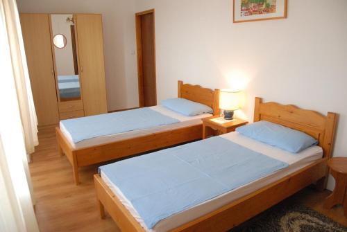 Villa Castel - Apartment - Bale