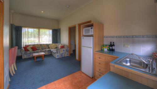 Konyha, Bairnsdale Tanjil Motor Inn in Gippsland Régió