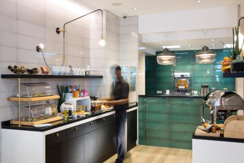 Hotel Haussmann Saint Augustin - image 5