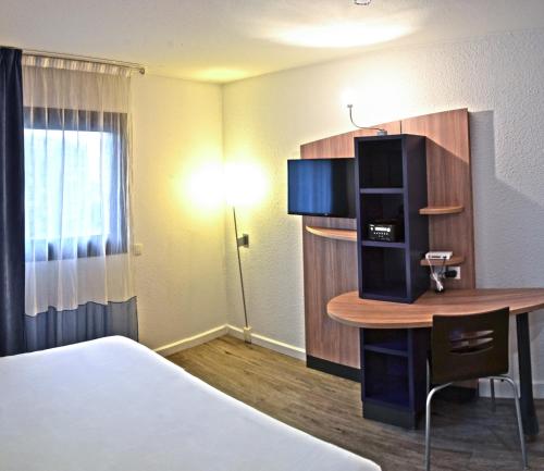 Art Hotel Paris Est - image 12