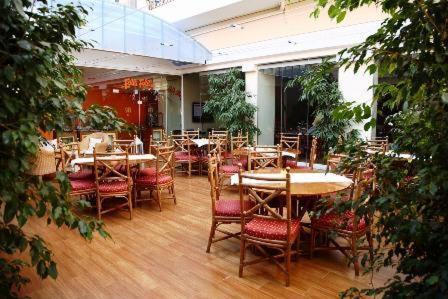 레스토랑, Nafsika Palace Delphi-Itea in 이타