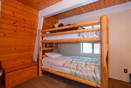 Kaley Vacation Rental Cabin - main image