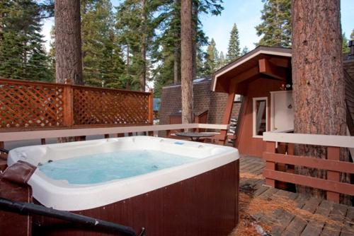 Kaley Vacation Rental Cabin