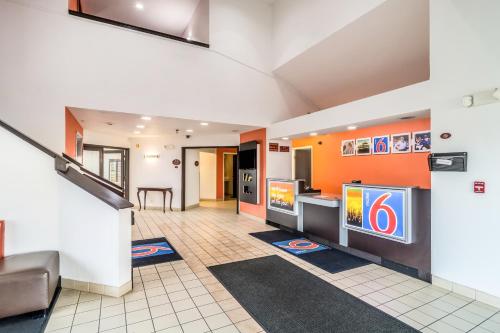 Motel 6-Harvey, IL