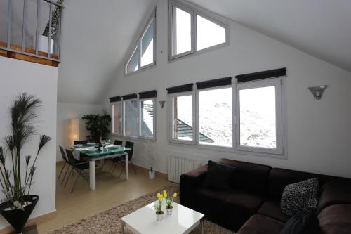 Miramar Ski a pie de pista - ÁTICO DUPLEX  4 habitaciones Sierra Nevada