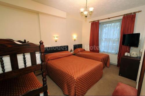 room detail thumbnail 1