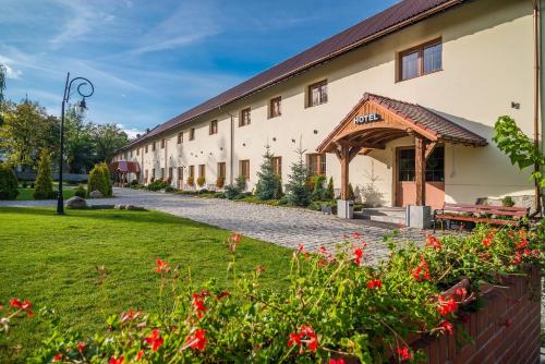 A szálláshely kívülről, Hotel Karczyce in Karczyce