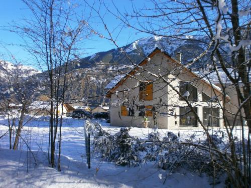 #Lemasdoisans au pied de l'Alpe d'Huez via Bourg d'Oisans le perce neige