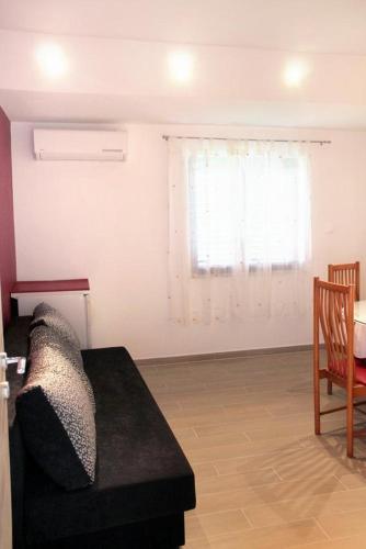  Apartment Kastel stafilic 5219b in Kaštela